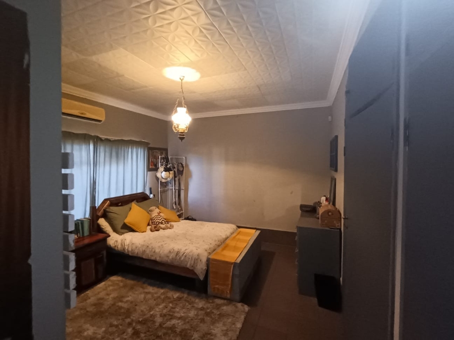 5 Bedroom Property for Sale in Mooinooi North West